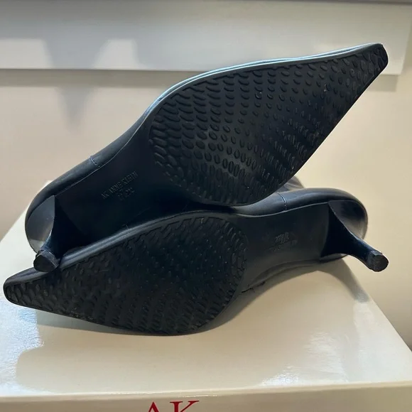 Anne Klein Pointed Bootie - Picture 3 of 8